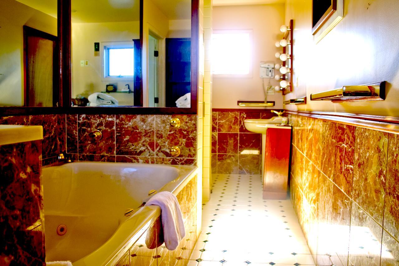 A Cayuga Lakefront Inn - Hotel Alt, Ithaca New York Εξωτερικό φωτογραφία
